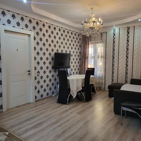 Guesthouse Sabina Tbilisi Esterno foto