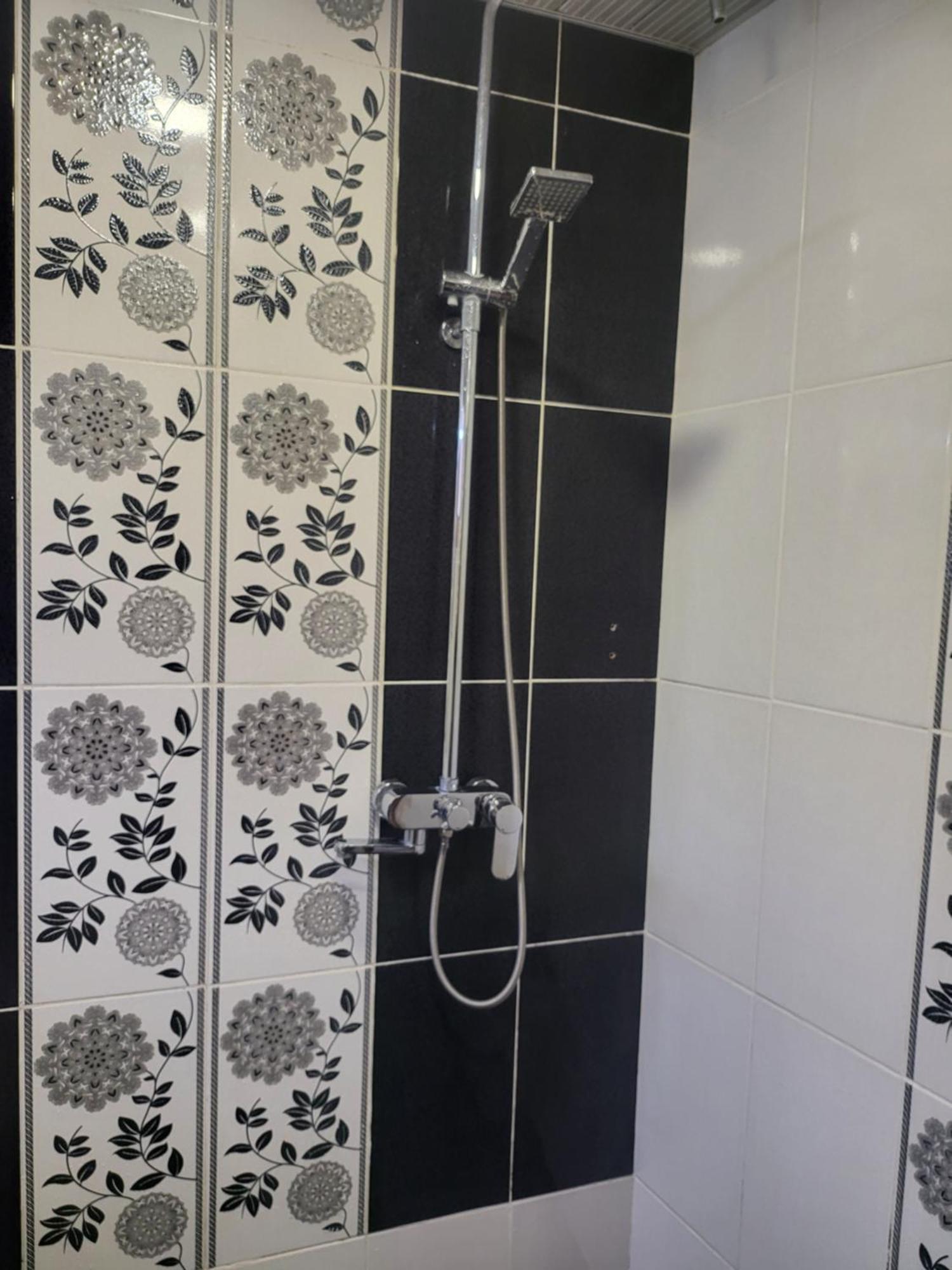 Guesthouse Sabina Tbilisi Esterno foto